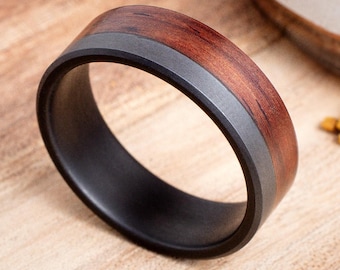 Nature wood ring - Black titanium for men, handcrafted with forest essence.