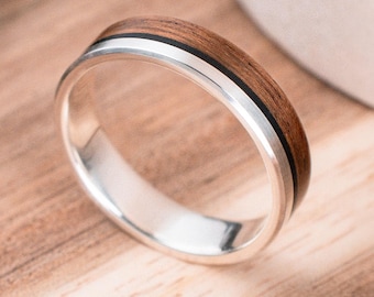 Nature inspired silver wood ring - Rustic wedding band with forest beauty. Boho and Rustic