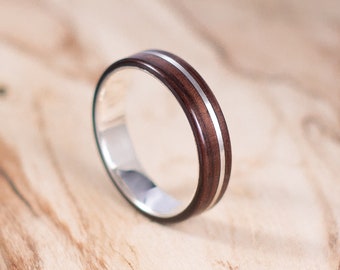 Anillo de plata y madera de Palosanto. Anillo de bodas, anillo para regalo