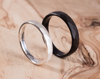 Couple silver and carbon fibre faceted wedding ring. Engagement ring, wedding ring set.