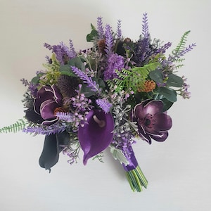 Schwarz und lila Wildblumen Brautstrauß-Lavendel, Calla Anemone Strauß-Scottish Distel, Hochzeitsstrauß, künstliche Hochzeitsblumen