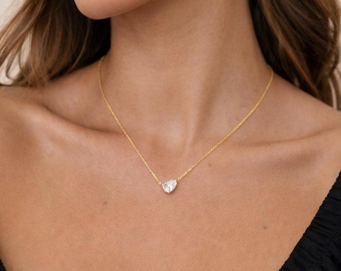 Elara East-West Pear Cut Pendant Necklace