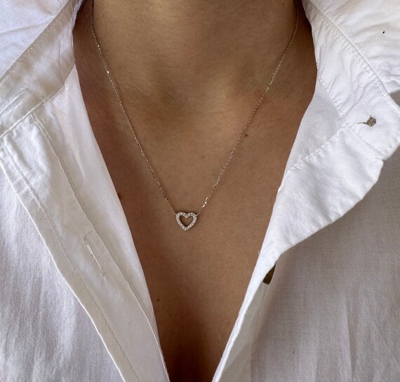 Petite heart necklace deals