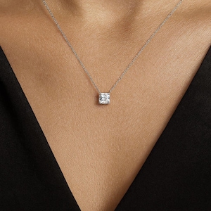 Soulmate Pendant Necklace | 3ct Crushed Ice Simulated Diamond | 18k Gold Plated Sterling Silver | Everyday Elegant Gift for Her