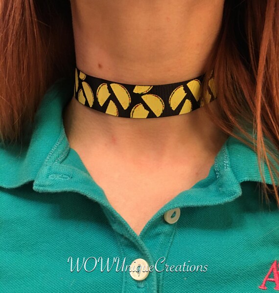 Unique chokers deals