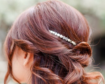 CIRCLET | Dainty Metal Geometric Hair Comb for Minimal, Modern Brides in Gold, Silver, and Rose Gold