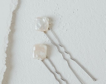 Geometric Pearl Hair Pins (Set of 2)