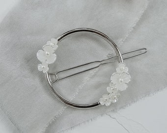 Floral Wreath Barrette | pearl and flower beaded geometric hair clip | simple and modern wedding accessories