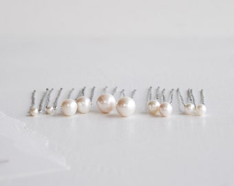 Freshwater Pearl Hair Pins: Gold or Silver Solitaire (Set of 2)