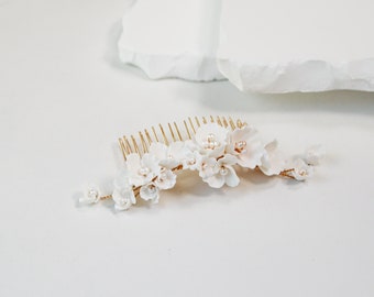 Bouquet Hair Comb | bridal hair clip featuring white polymer flowers, mixed blooms, and freshwater pearls