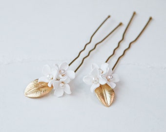 White Lilac Hair Pins (Set of 2) | delicate off white flowers with a tiny flower bud