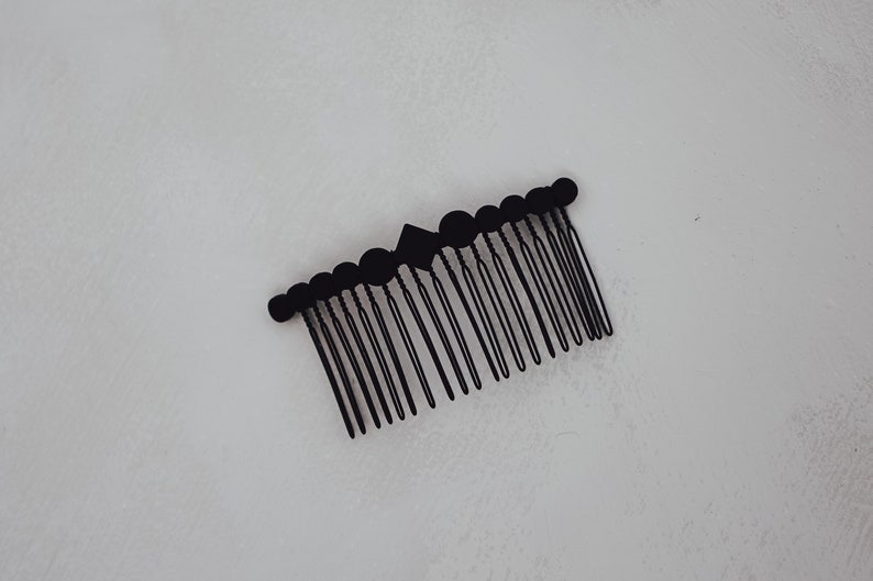 Ultra Modern Bridal Handmade Geometric Headpiece Minimalist and Contemporary Style Art Deco Geometric Matte Black Beaded Hair Comb