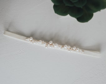 APHRODITE | Pearl Cluster & Velvet Bridal Garter | Wedding Accessories for the Modern Bride