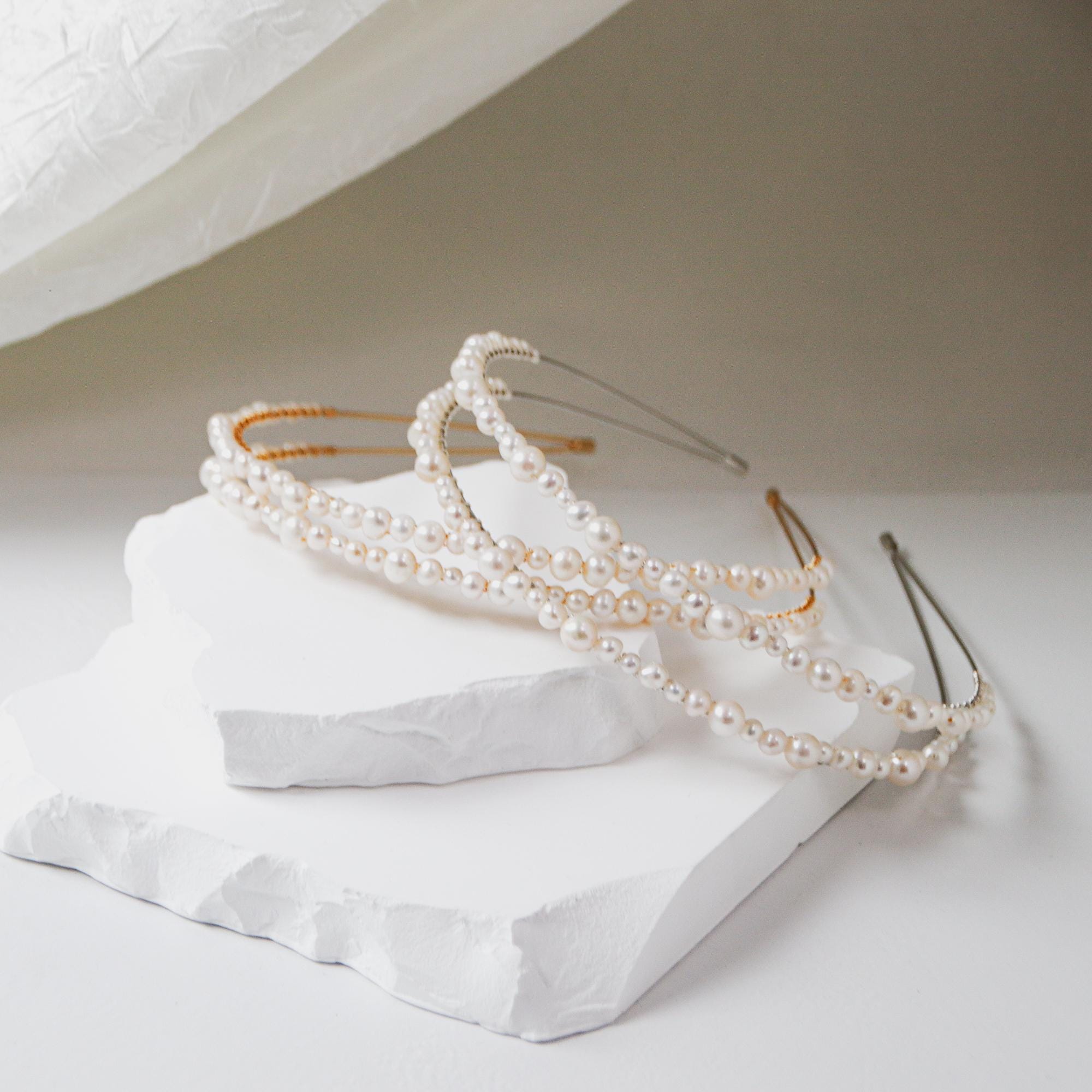 NWT 12th Tribe Chic Pearl Double Row Headband Pearl & Rhinestone Double Row Gold Headband – cllovestudio main image 3