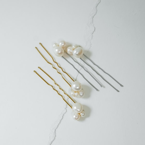 Large Baroque Pearl Cluster Hair Pins (Set of 2) | Handmade wedding accessories