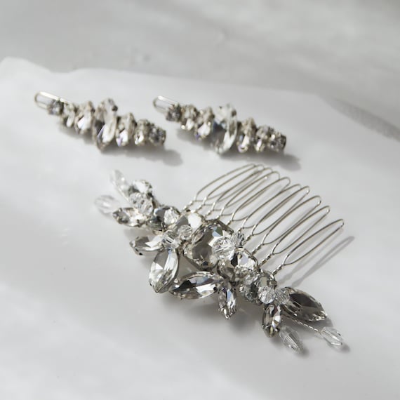 Rhinestone Cluster Hair Comb: Silver Crystal Bridal Hair  display picture 2