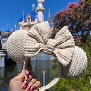 New Design fully sewn Beige cozy sweater ears