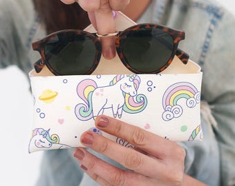 Unicorn print - unicorn gift her - Sunglasses case - eyewear holder - Soft glasses case unicorn - Eyeglasses case  - Print unicorn rainbow