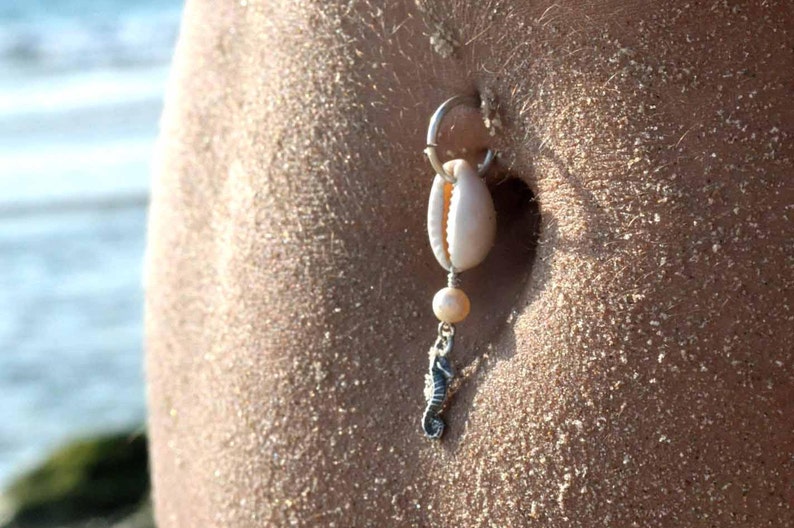 Body Jewelry, seashell Belly Rings, navel piercing, belly button ring, beach belly ring, summer belly ring, navel jewelry, Real seashell image 1