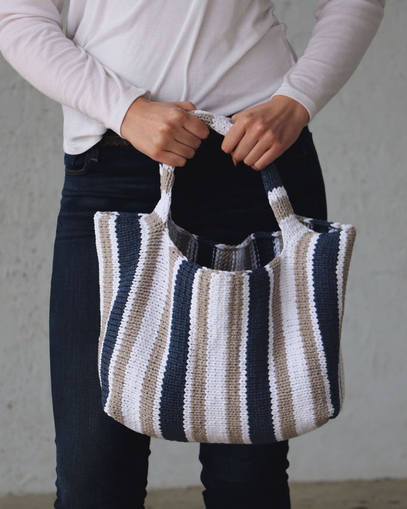 Stockinette Stripe Tote Knitting Pattern PDF instant digital download image 6