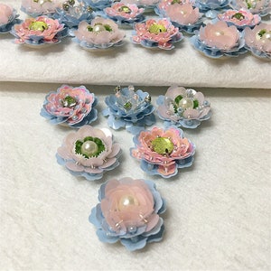 Sequins Crystal Beaded Dream Color Flower Applique cloth DIY Brooch badge Craft decorative Party cloth handbag accessory Craft supply