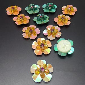 Pailletten Perlen Blütenblatt Blumeapplique Tuch DIY Brosche Abzeichen Handwerk dekorative Partei Tuch Handtasche liefern Zubehör Handwerk