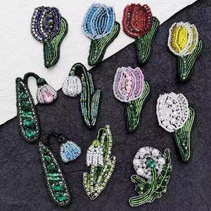 Apliques de tulipán con flores y cuentas de lentejuelas de cristal, parches de tela con letras, accesorios de ropa para bricolaje, venta de tela decorativa