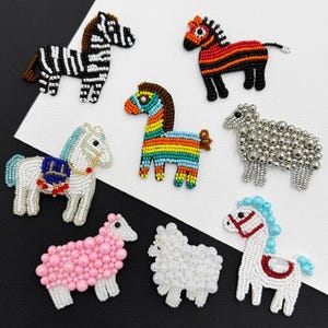 クリスタルビーズの馬と羊のアップリケ布パッチDIYバッジクラフト布アクセサリーサプライを縫い付ける