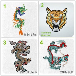 Puede incluir: Cuatro parches bordados para planchar con motivos de criaturas míticas chinas y un tigre. Los parches son de varios colores y tamaños. Los parches están etiquetados con los números del 1 al 4. Los parches miden 34,5 x 13,5 cm, 16 x 19 cm, 24,5 x 15 cm y 28 x 24 cm.