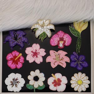 Tela con cuentas, flor de lirio, pétalos de cuentas, apliques de tela, parche, accesorios de ropa DIY, tela decorativa con lentejuelas