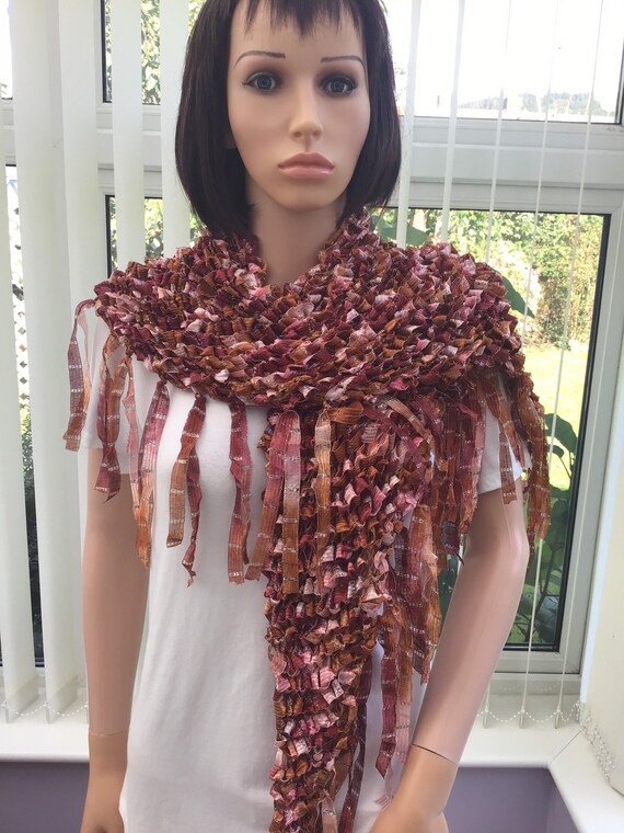 Burgundy and gold scarf discount