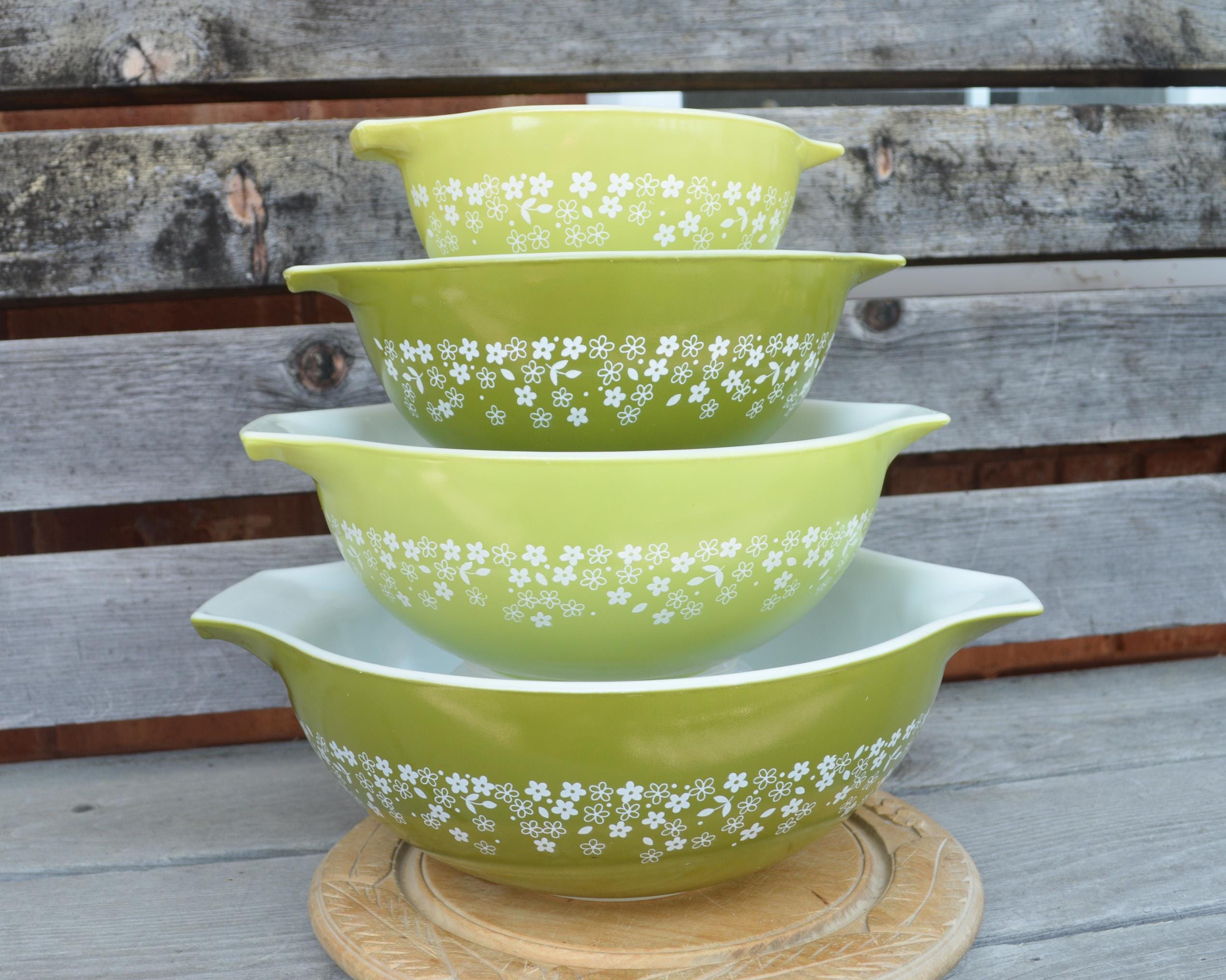 Vintage Pyrex Spring Blossom Green Nesting Bowls, Crazy Daisy, Pyrex  Cinderella Mixing Bowls 441-444, Green/Lime, Christmas Gift for Her