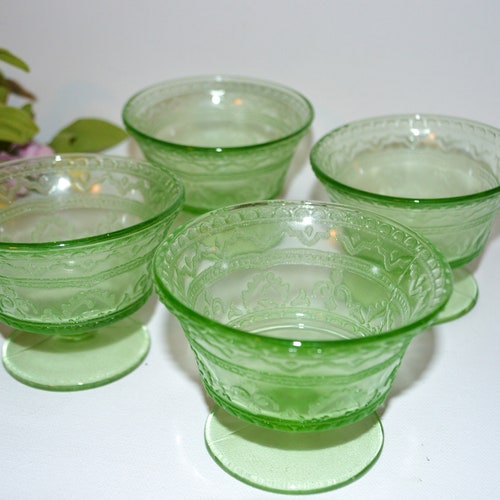 Vintage Green Patrician fashion Sherbet Dishes, Set of 4, Spoke, Federal Glass, 1930s Depression Glass, Dessert Dishes, Christmas Gift, Gift Her