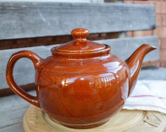 Vintage Brown Betty Teapot, 32 oz Classic Teapot, 1960s, 4 Cups, Family Size, Clay