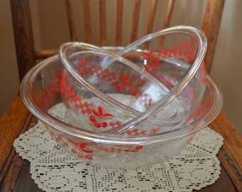 Vintage Pyrex Nesting Bowls, Red Cherries, Set of 3 Mixing Bowls, Corning, 1980s, Sizes 322, 323 & 325, Stacking Bowls, Christmas Gift Her