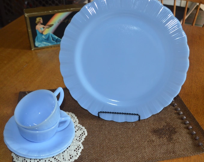 Pyrex Delphite Blue Ruffle 7 Side Plate, Vintage Delphite Blue Salad ...