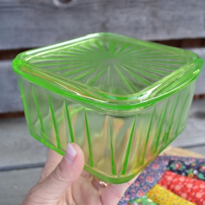 bocal pour réfrigérateur en verre vintage Hocking, verre creux vert, récipient et couvercle pour réfrigérateur carrés, cadeau de Noël pour elle, cadeau pour lui