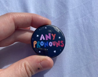 Any pronoun badge / Metal pronoun badge / Queer pride / Pronoun badge