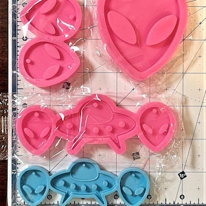 Alien Abduction and Spaceship Molds - Shiny Silicone MOLD ONLY / 5 Styles / Key Chain / DIY Jewelry / Polymer Clay