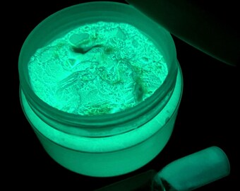 Glow-in-the-Dark Powder White to Light Green Pigment Resin Dye Resin Art Additive Custom Nail Dip Art DIY Resin Jewelry Slime Colorant