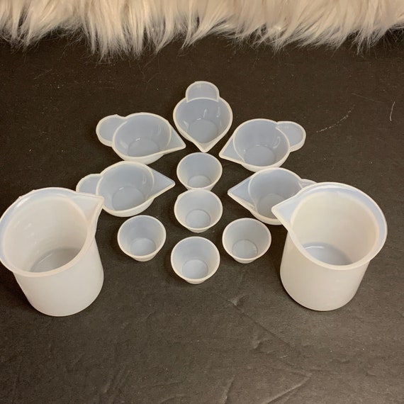 Silicone Measuring Cup Set 12 Pcs Two 100ml Graduated Mixing Cups 5 Small  Spouted Cups 5 Mini Size Cups Flexible Clear Non-toxic 