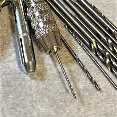 Mini Steel Hand Drill and Bits Set for DIY Jewelry, Crafts (26 Pieces)