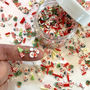 WEIHNACHTSPARTY Kawaii Polymer Clay Mix - NICHT Essbar / Schneemann, Weihnachtsbäume, Geschenke, Weihnachtsmann / Nail Art Scheiben - 325 ml. oder 1.75 oz. Dose