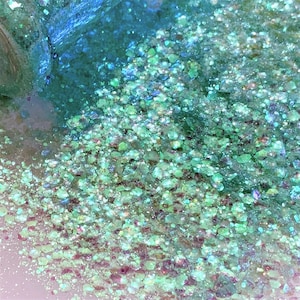SEA GLASS Chunky to Fine Glitter Mix / 2 oz. Bottle / Iridescent Translucent Lt. Aqua Green / Sun Catchers / DIY Jewelry Craft / Resin Art