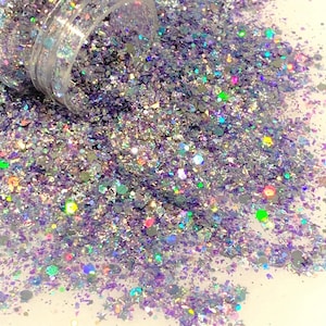Fantasia Exclusive Glitter-Mischung / Holographisch irisierend / 1.75 oz. Streuer / 3D Sterne / Funkelndes Lavendel-Silber / Maximum Bling