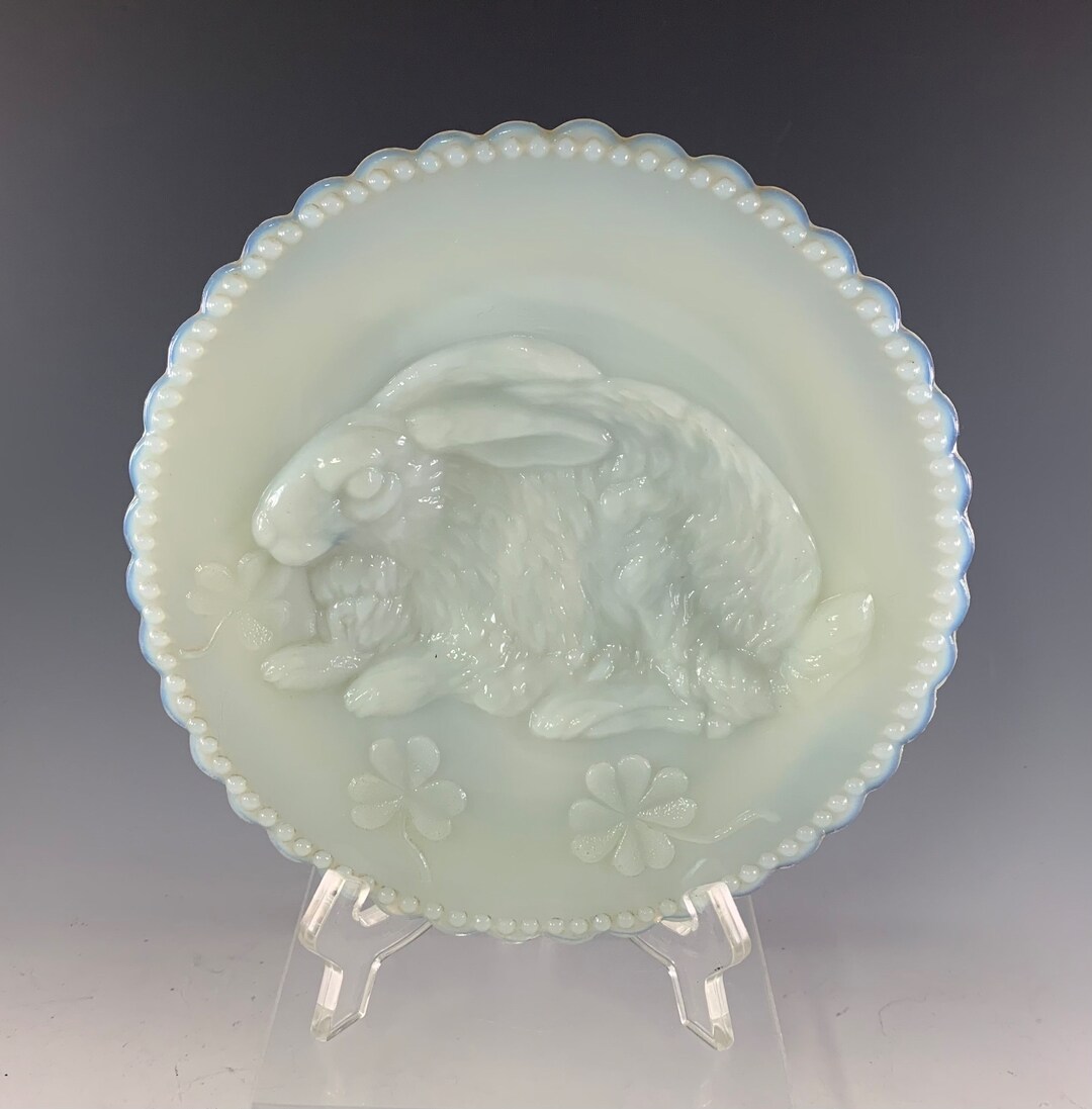 EAPG Gillinder & Sons Milk Glass Rabbit Plate - Etsy