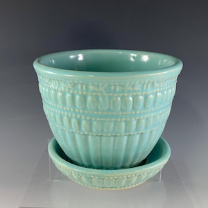 McCoy 117 Aqua/Turquoise Beaded Edge  Planter/Cache Pot with Attached Saucer