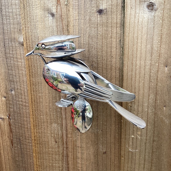 Besteckvogel, recyceltes Silberbesteck, Silberbesteckskulptur, geschweißte Kunst, Löffelvogel, Schrottkunst, Silberbesteckvogel, Löffelvogel, Silberbesteckkunst,