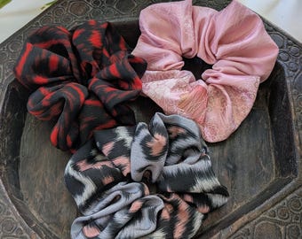 Coletero de kimono de seda japonesa, textiles vintage auténticos, regalo para ella, regalo para la fiesta de bodas, reciclado.