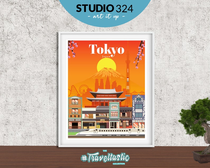 Op de afbeelding: Een kleurrijke illustratie van Tokio, Japan, met de berg Fuji op de achtergrond. De illustratie toont iconische bezienswaardigheden zoals de Tokyo Skytree, de Senso-ji-tempel en een hogesnelheidstrein. De tekst "Tokyo Japan" staat bovenaan de illustratie.